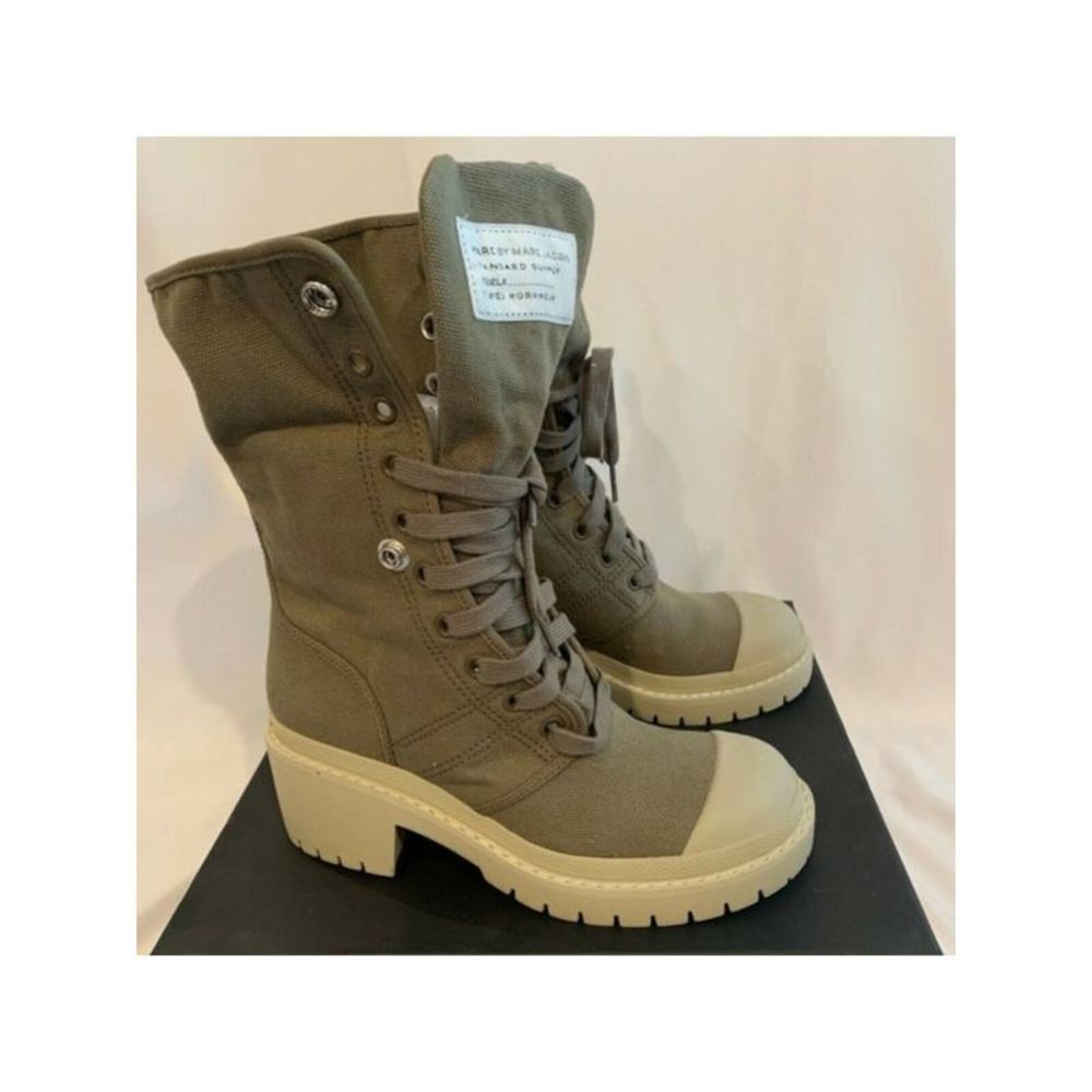 MARC JACOBS Womens Military/Beige Green Fold Down Logo Cap Toe Combat Boots 39